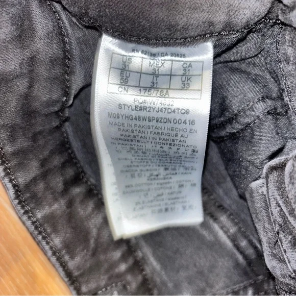 Guess Los Angeles Shorts with Floral Embroidery Size 31 - Picture 4 of 7